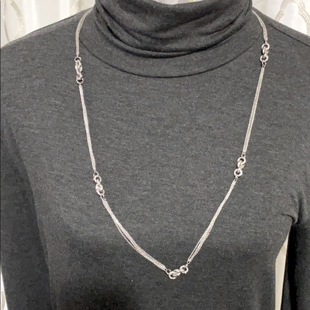 Ann Taylor silver toned necklace